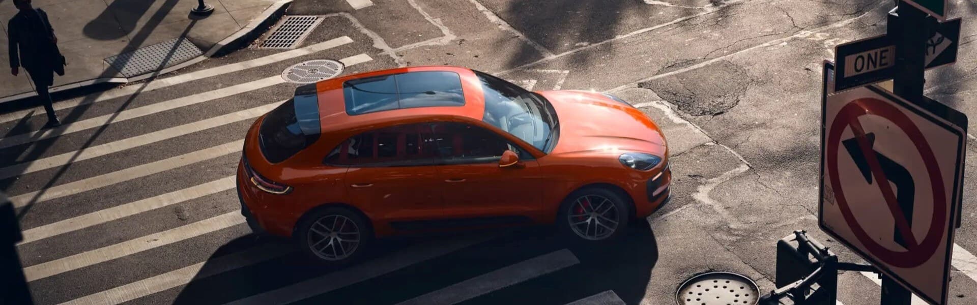 2025 Porsche Macan Banner